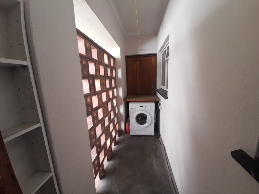 To Let 1 Bedroom Property for Rent in Pinelands Western Cape